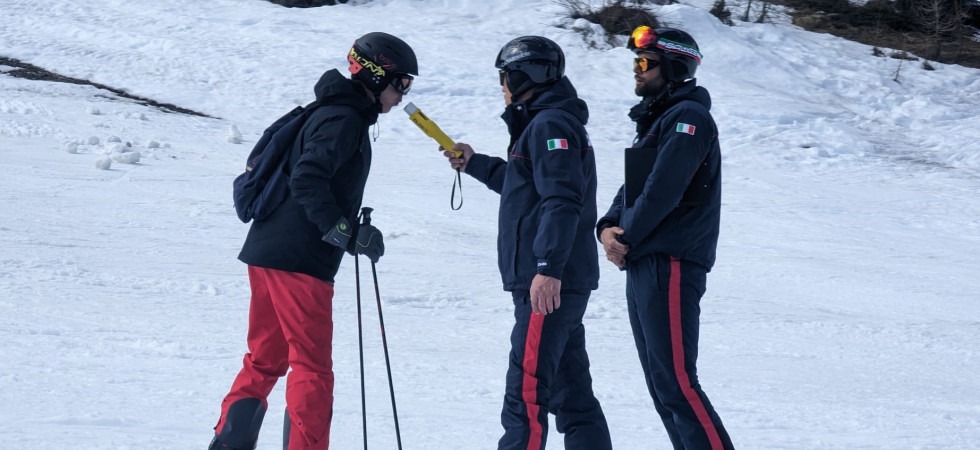 Pioggia di multe sulle piste per sciatori che scendono durante l'orario di chiusura dell'impianto